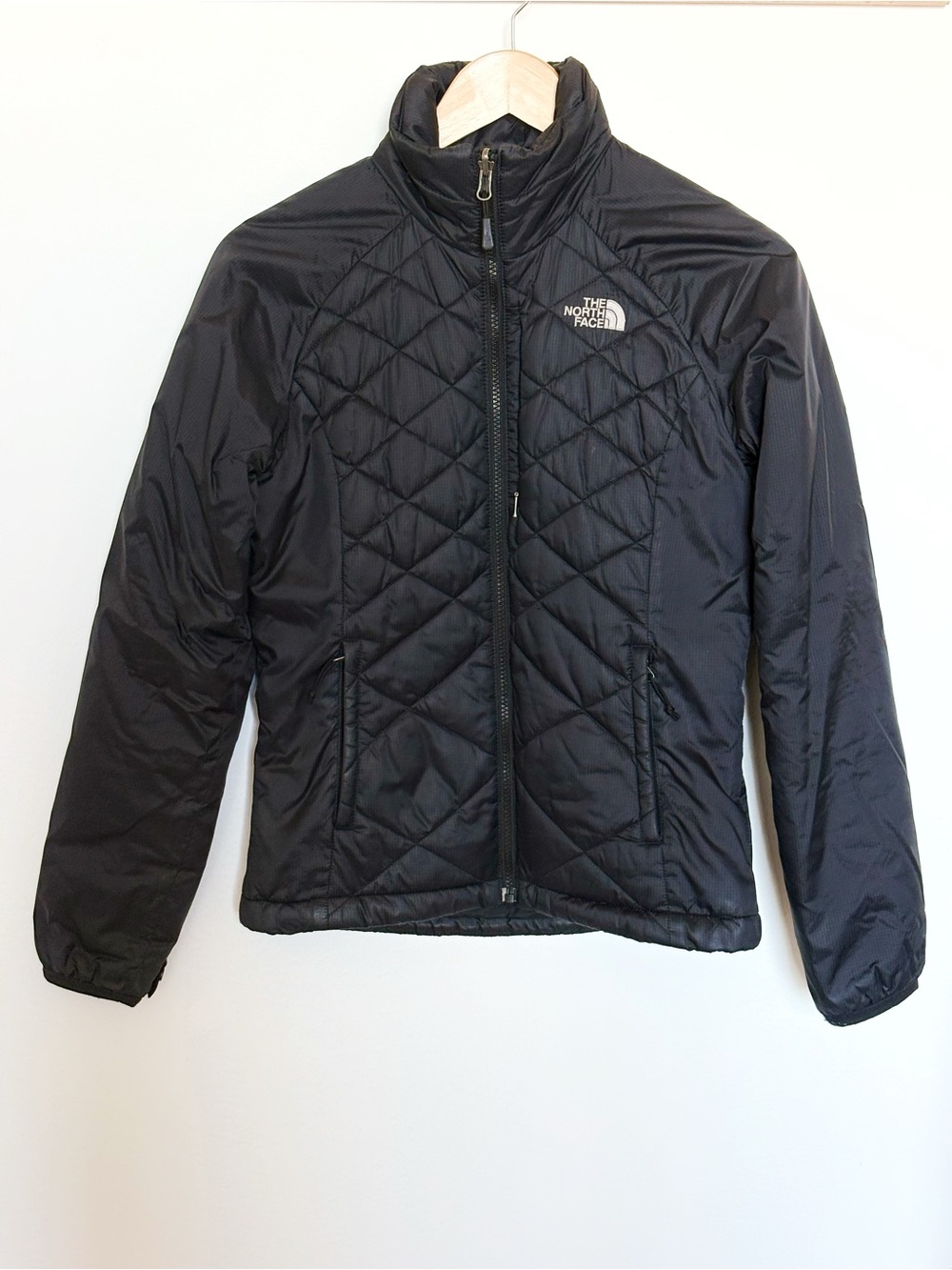 The North Face Women’s PrimaLoft Black Full Zip Jacket Lightweight Puffer